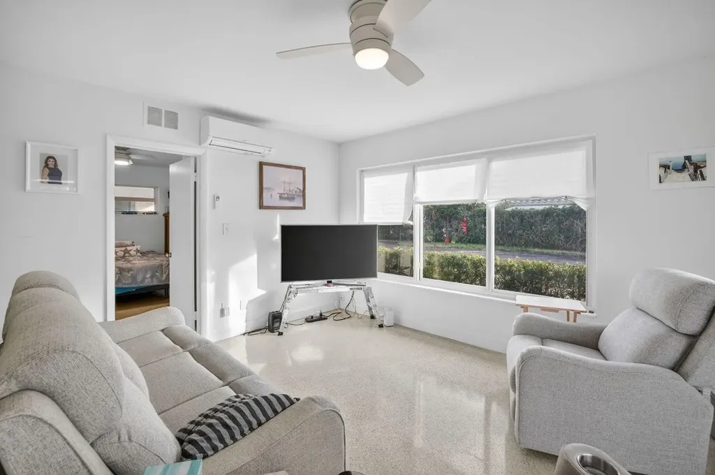 4436 Seagrape Drive Lauderdale By The Sea FL 33308