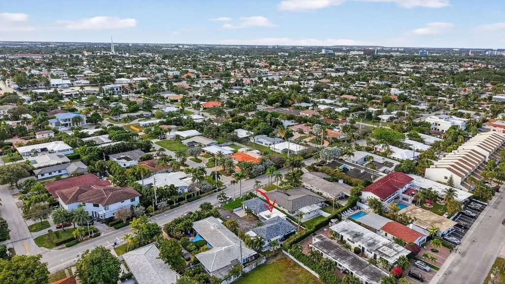 4436 Seagrape Drive Lauderdale By The Sea FL 33308