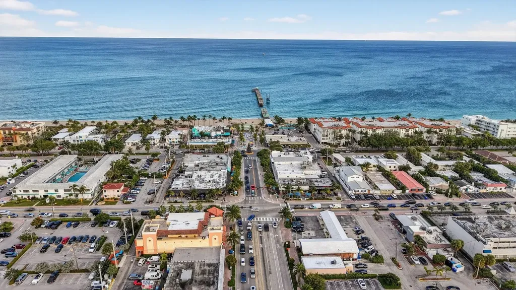 4436 Seagrape Drive Lauderdale By The Sea FL 33308