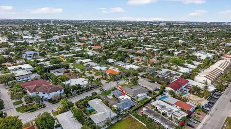 4436 Seagrape Drive Lauderdale By The Sea FL 33308