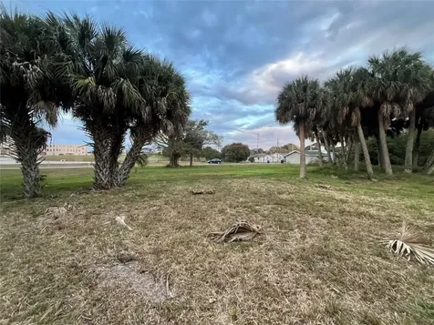 605 N 8th Street Fort Pierce FL 34950