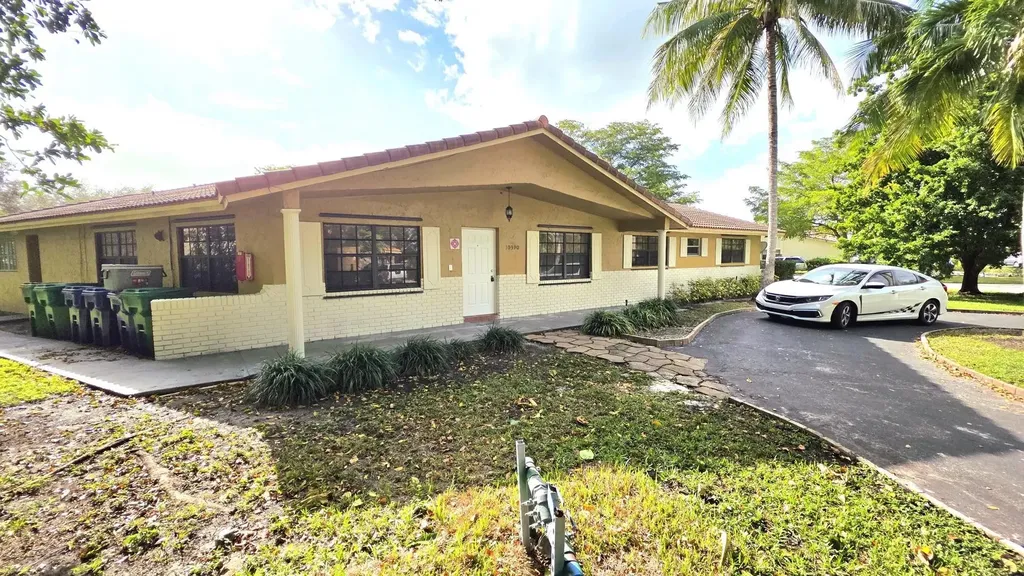10390 NW 36th Street Coral Springs FL 33065