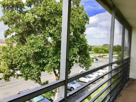 204 Preston Boca Raton FL 33434