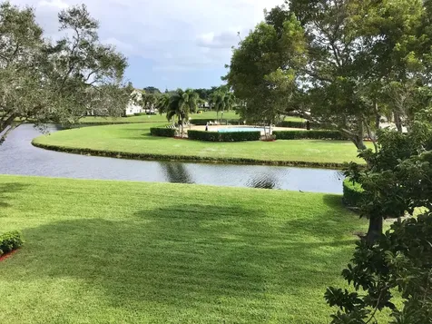 204 Preston Boca Raton FL 33434