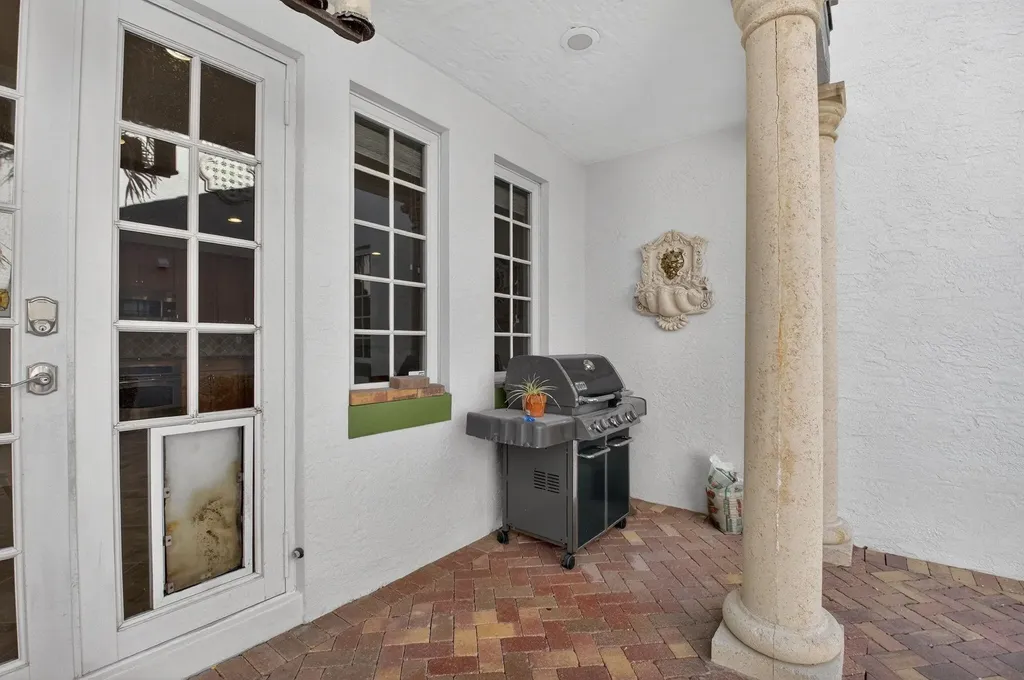 1617 Estuary Way Delray Beach FL 33483