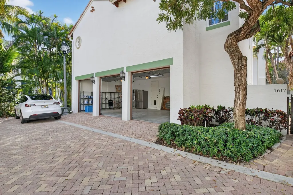 1617 Estuary Way Delray Beach FL 33483