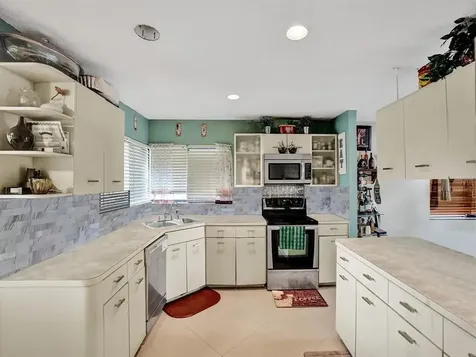 7380 NW 39th Street Lauderhill FL 33319