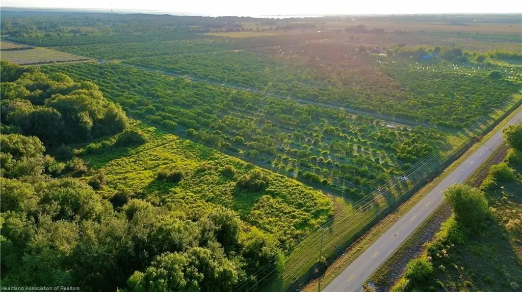 2233 Hicks Road Lorida FL 33857