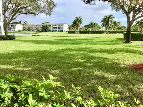 204 Preston Boca Raton FL 33434