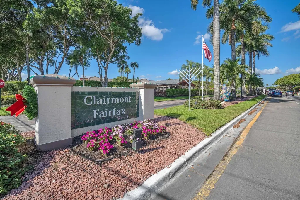 10738 W Clairmont Circle Fort Lauderdale FL 33321