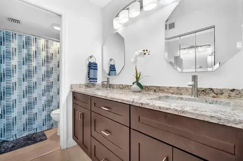 10738 W Clairmont Circle Fort Lauderdale FL 33321