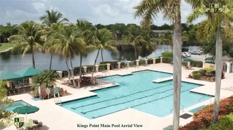 10738 W Clairmont Circle Fort Lauderdale FL 33321