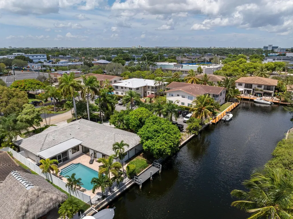 5570 NE 26 Avenue Fort Lauderdale FL 33308