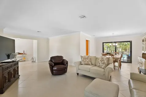 5570 NE 26 Avenue Fort Lauderdale FL 33308