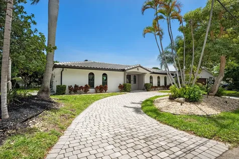 5570 NE 26 Avenue Fort Lauderdale FL 33308