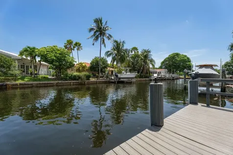 5570 NE 26 Avenue Fort Lauderdale FL 33308