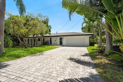 5570 NE 26 Avenue Fort Lauderdale FL 33308