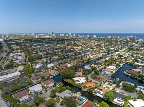 5570 NE 26 Avenue Fort Lauderdale FL 33308