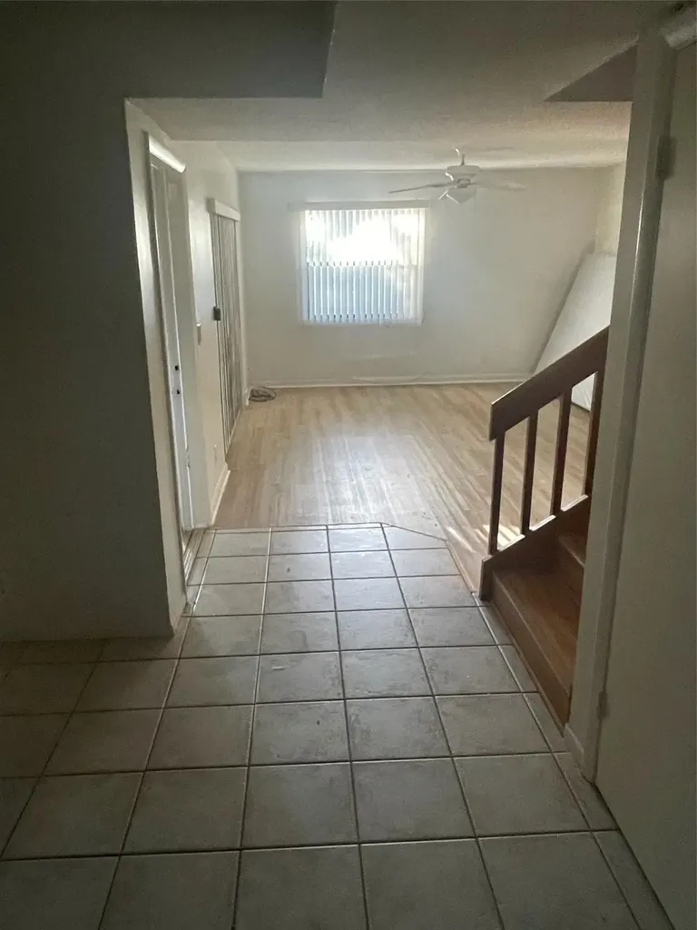 4887 NW 94th Terrace Sunrise FL 33351