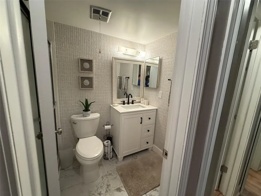 22 Abbey Lane Delray Beach FL 33446