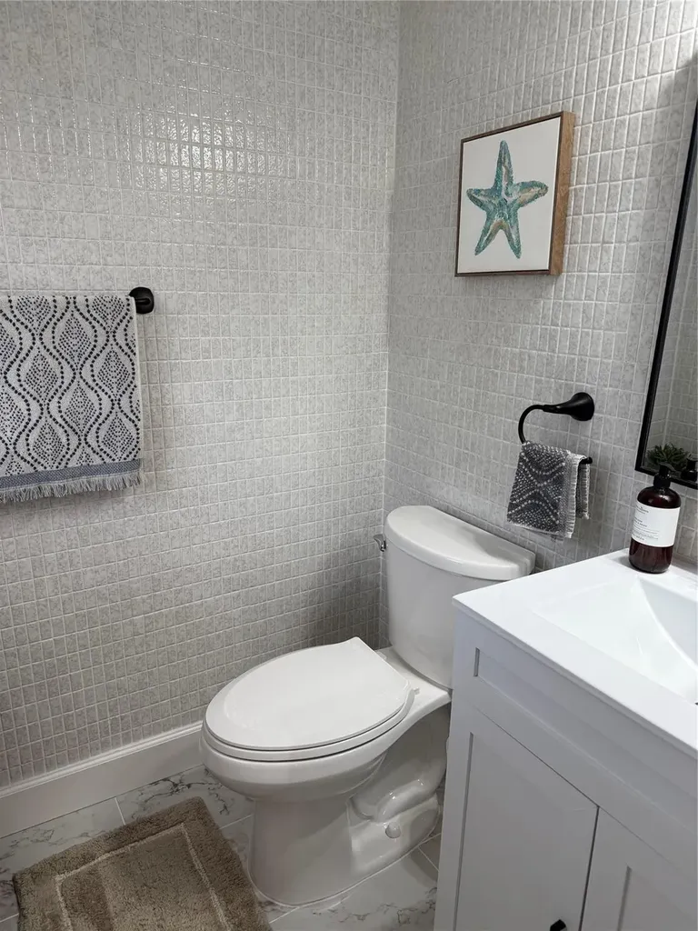 22 Abbey Lane Delray Beach FL 33446