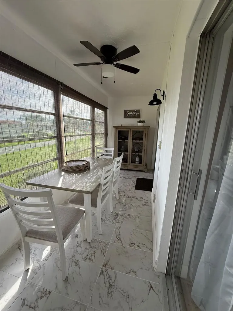 22 Abbey Lane Delray Beach FL 33446