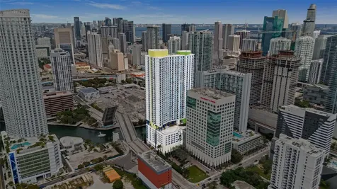185 SW 7th Street Miami FL 33130