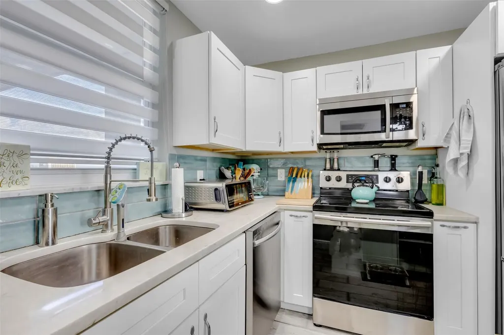 3100 NE 49th Street Fort Lauderdale FL 33308