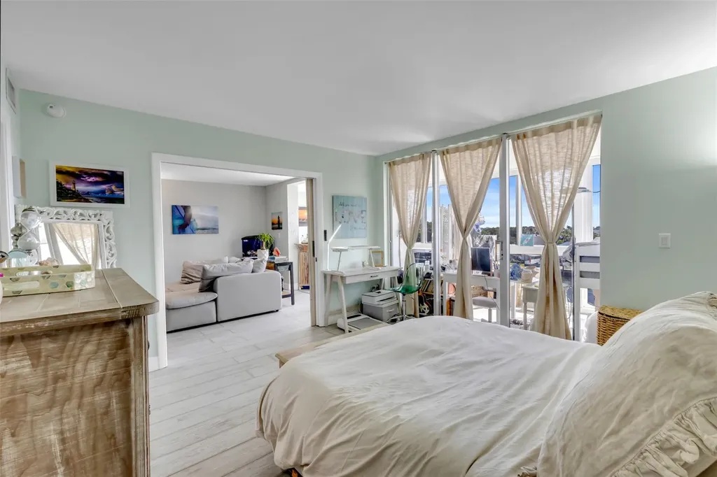 3100 NE 49th Street Fort Lauderdale FL 33308
