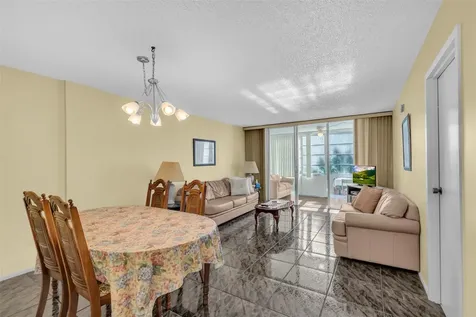 4850 NW 29th Court Lauderdale Lakes FL 33313