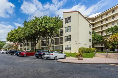 2307 S Cypress Bend Drive Pompano Beach FL 33069