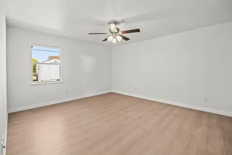 1533 SE Minorca Avenue Port St Lucie FL 34952