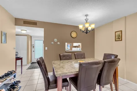 2600 NW 49th Avenue Lauderdale Lakes FL 33313