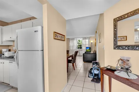 2600 NW 49th Avenue Lauderdale Lakes FL 33313