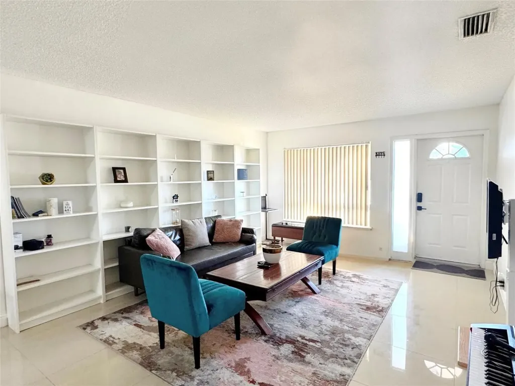 704 NW 3rd Avenue Pompano Beach FL 33060
