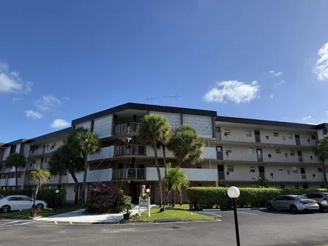 2900 NW 47th Terrace Lauderdale Lakes FL 33313
