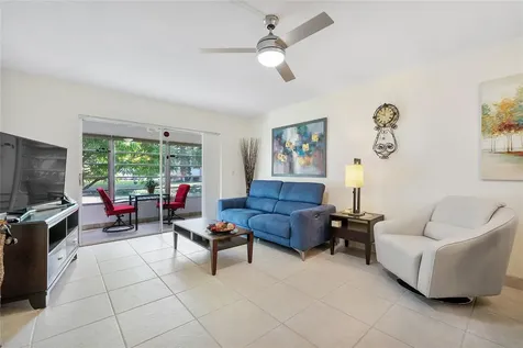 2900 NW 47th Terrace Lauderdale Lakes FL 33313