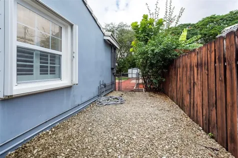 1225 NW 4th Avenue Fort Lauderdale FL 33311