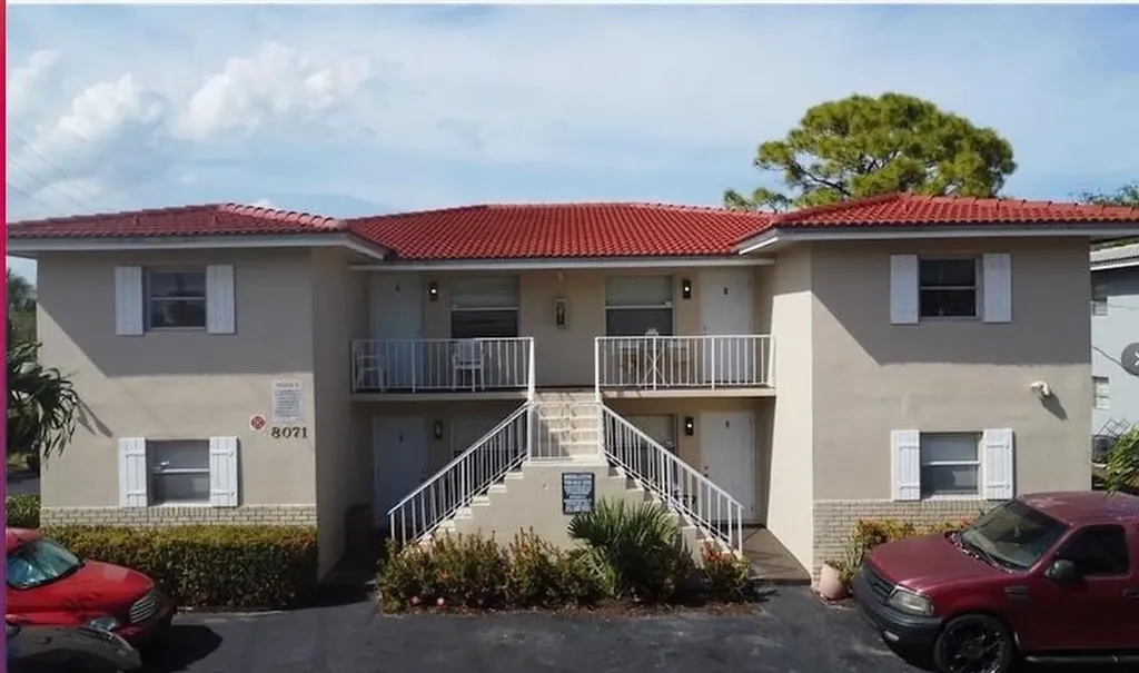 8071 NW 44th Court Coral Springs FL 33065