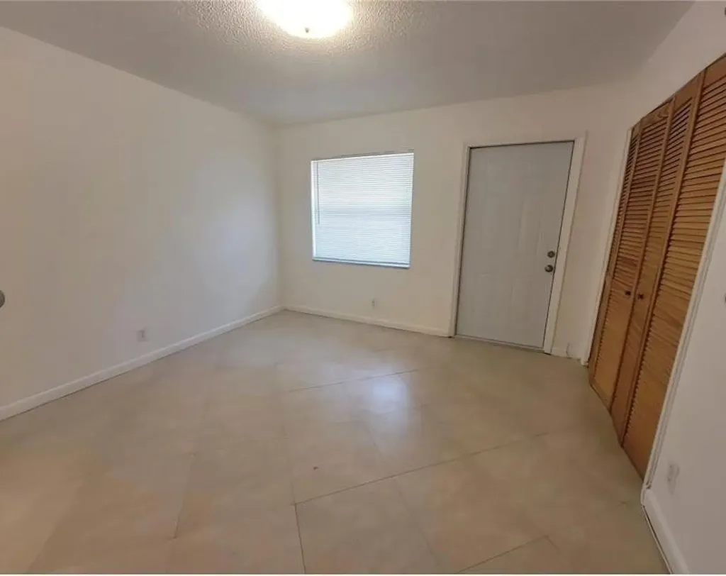 8071 NW 44th Court Coral Springs FL 33065