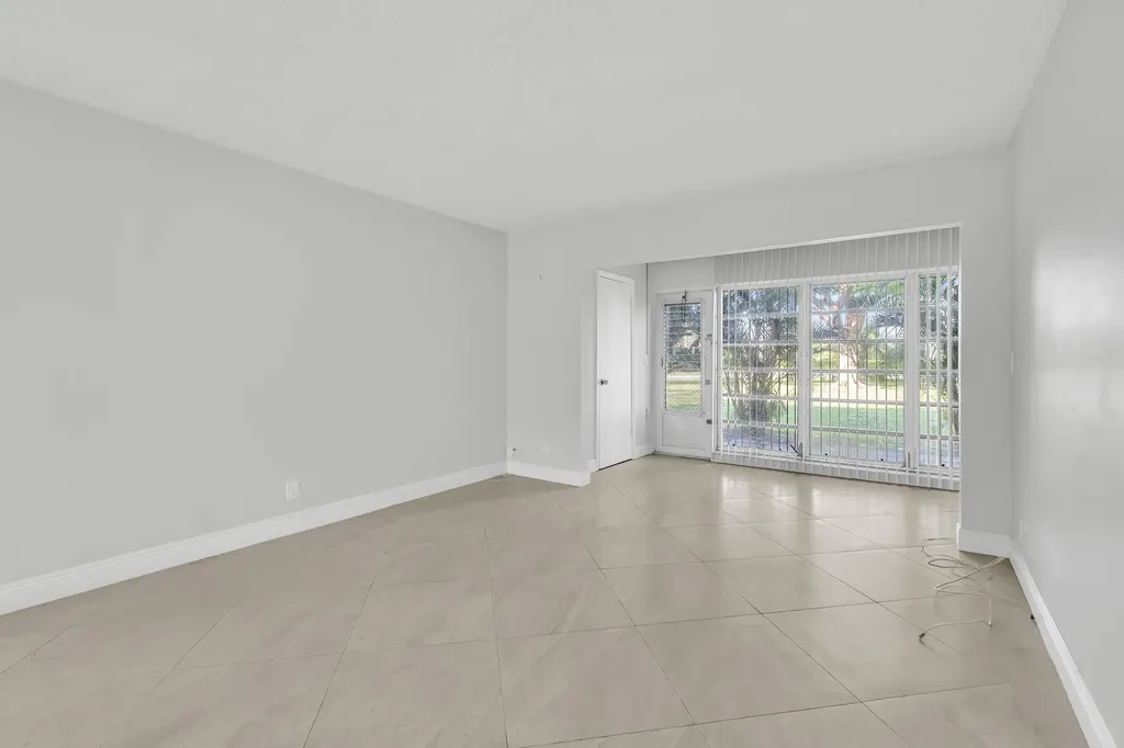 13950 Via Flora Delray Beach FL 33484
