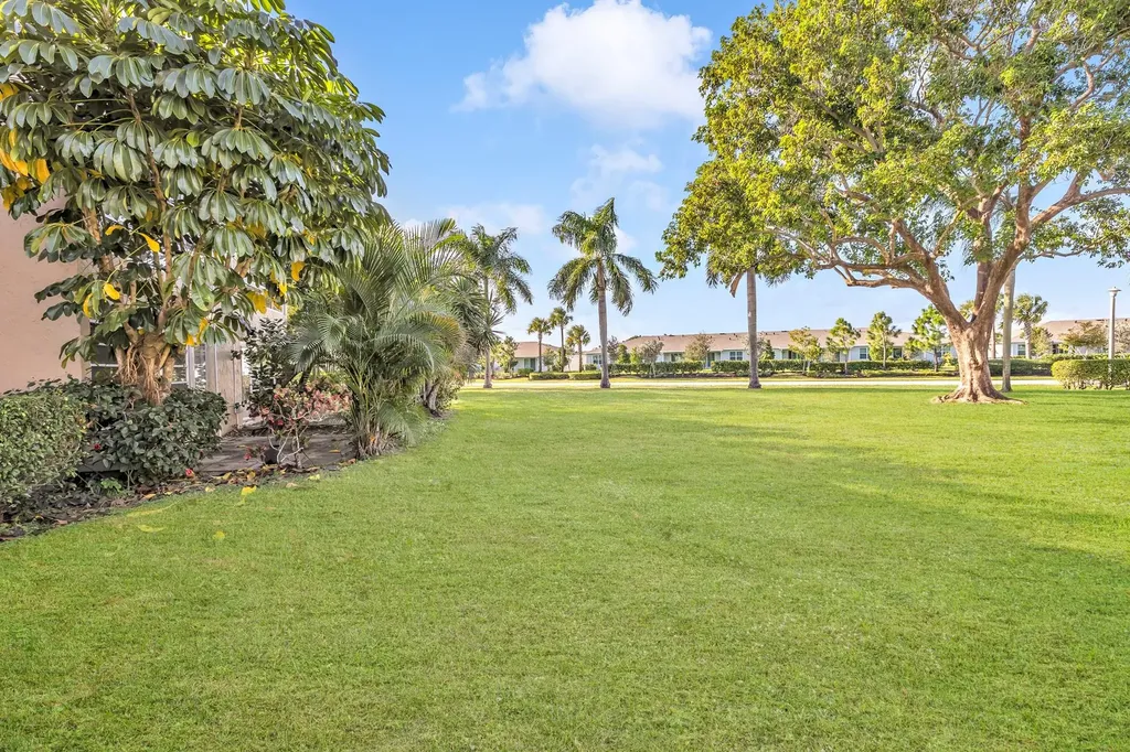 13950 Via Flora Delray Beach FL 33484