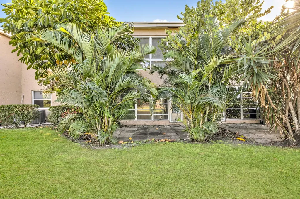 13950 Via Flora Delray Beach FL 33484