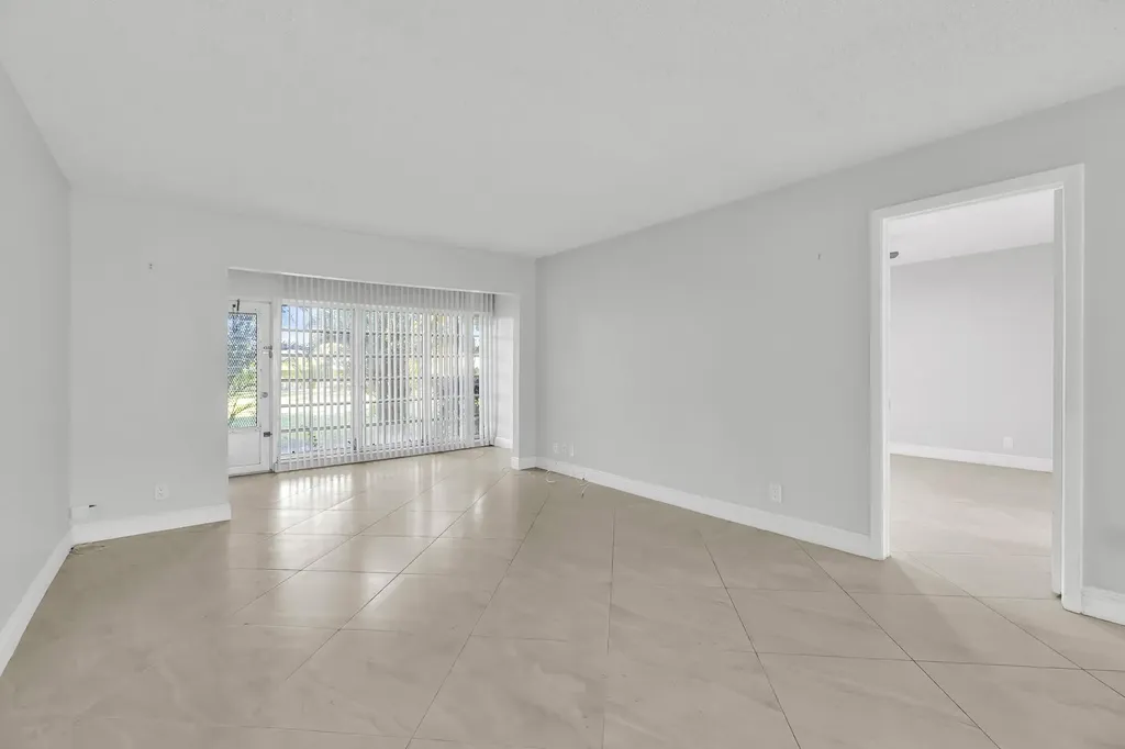 13950 Via Flora Delray Beach FL 33484