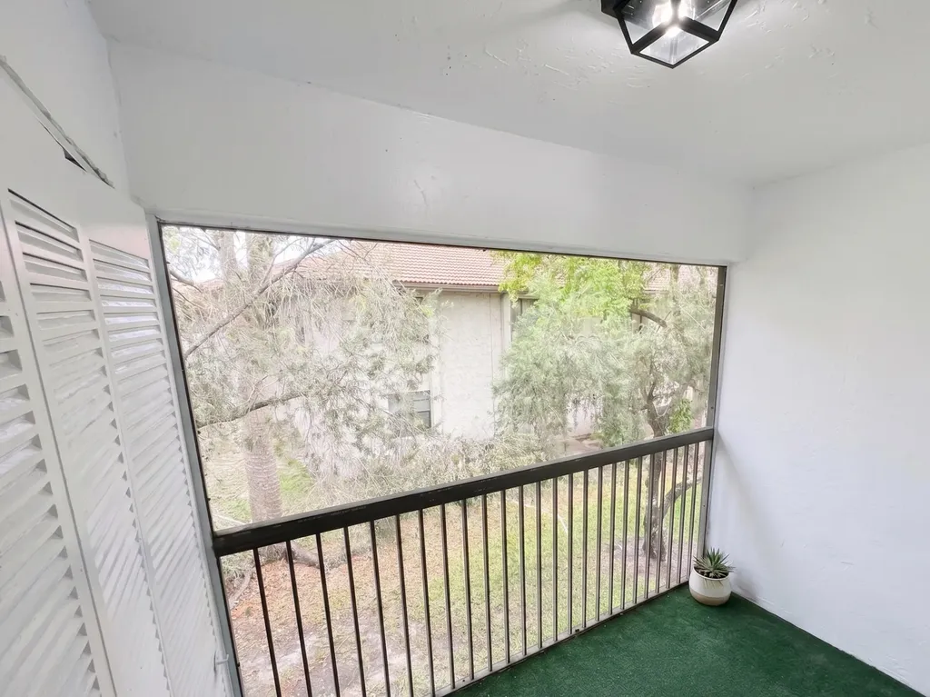 10571 Royal Palm Boulevard Coral Springs FL 33065