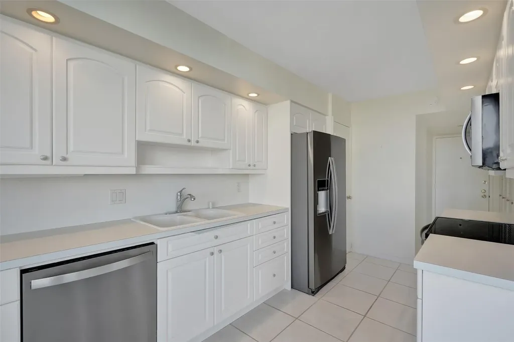 936 Intracoastal D Fort Lauderdale FL 33304