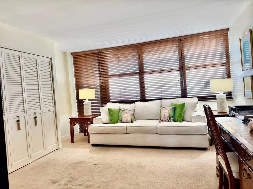 936 Intracoastal D Fort Lauderdale FL 33304