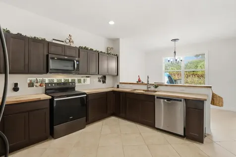 1085 Center Stone Lane Riviera Beach FL 33404