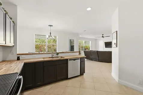 1085 Center Stone Lane Riviera Beach FL 33404