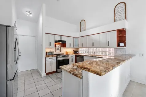 1043 Laguna Springs Drive Weston FL 33326